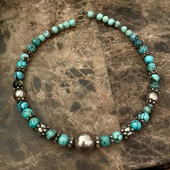 Artisan Jewelry - Vintage handcrafted turquoise sterling silver beads adjustable choker